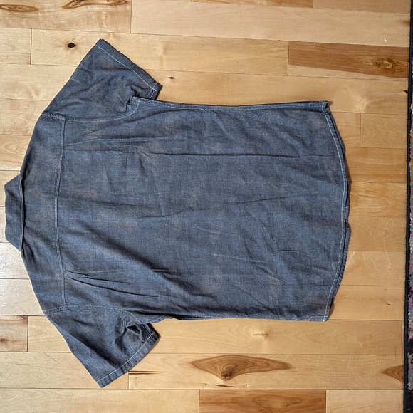 Men's Short Sleeve Shirt - Picture 5 of 10